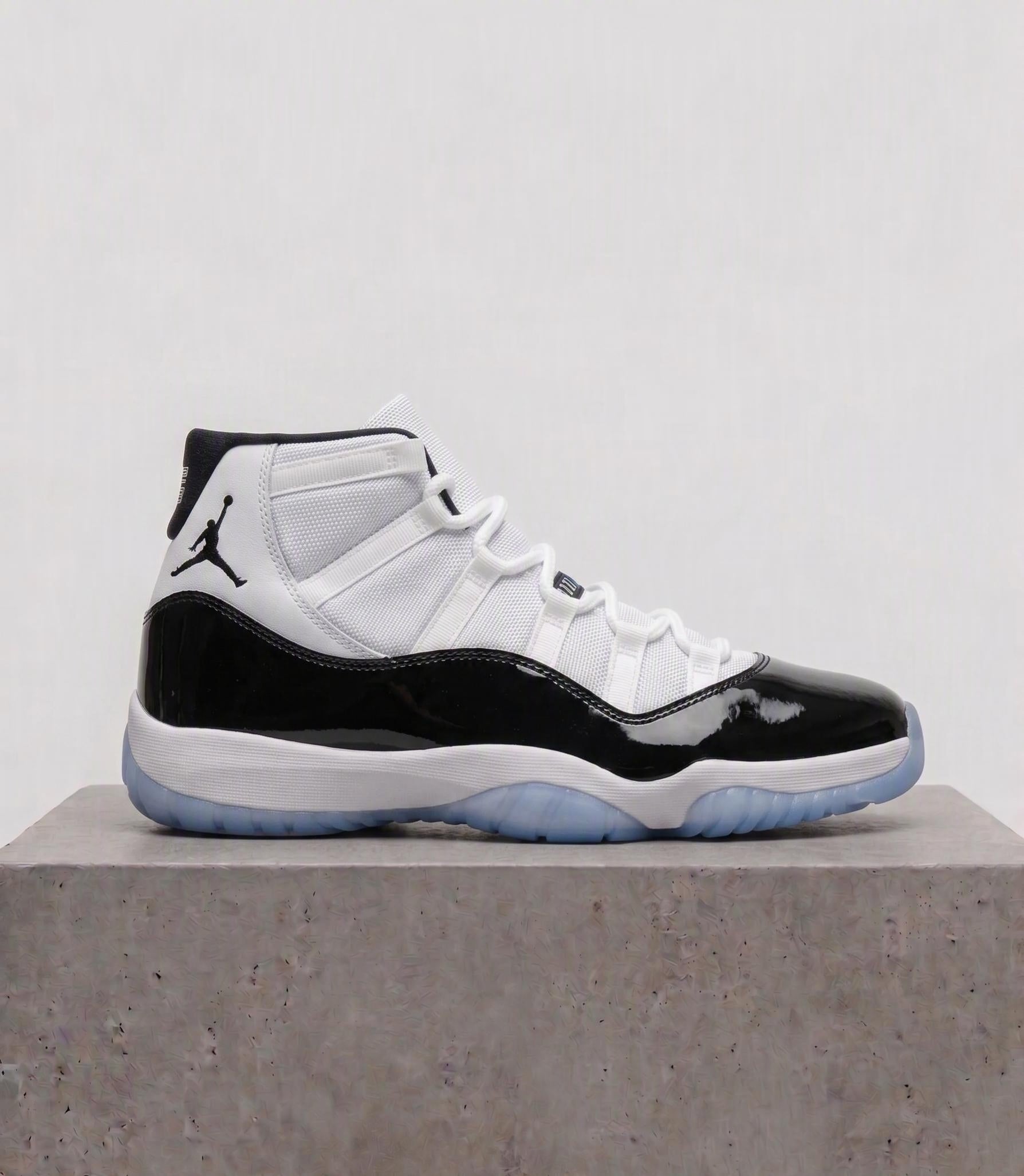 Air Jordan 11 Retro Concord (2018)