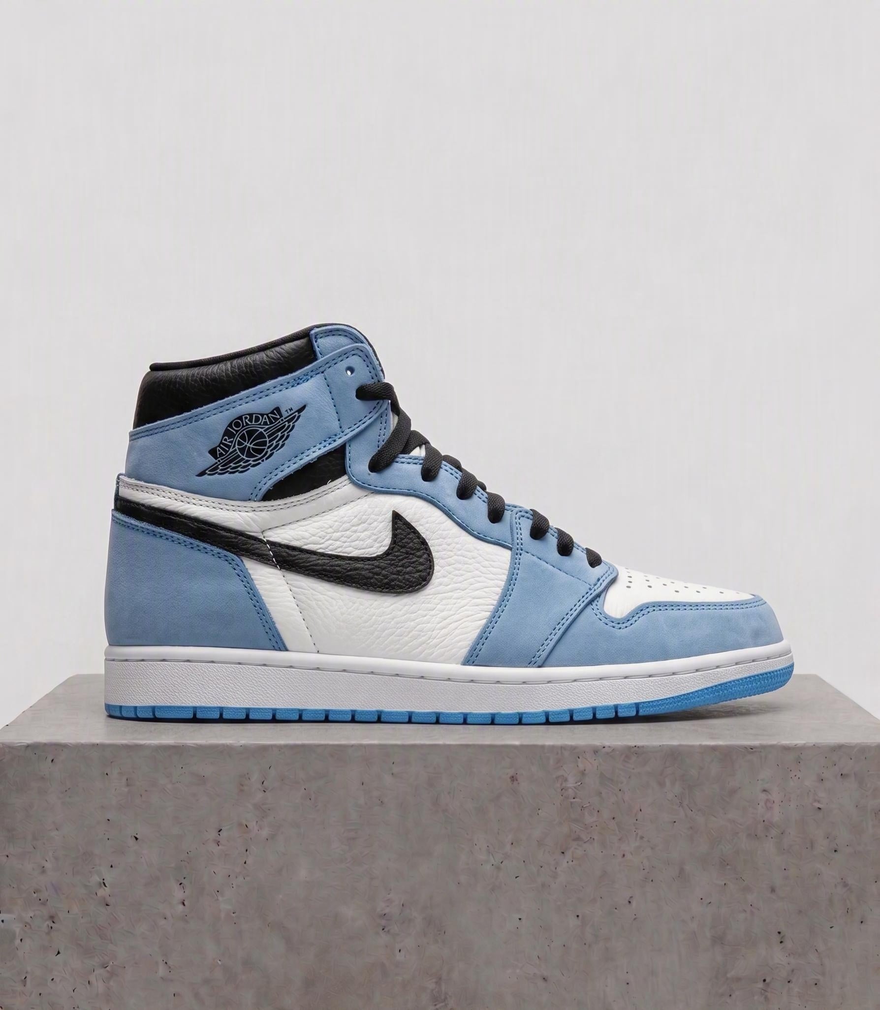 Air Jordan 1 Retro High OG University Blue