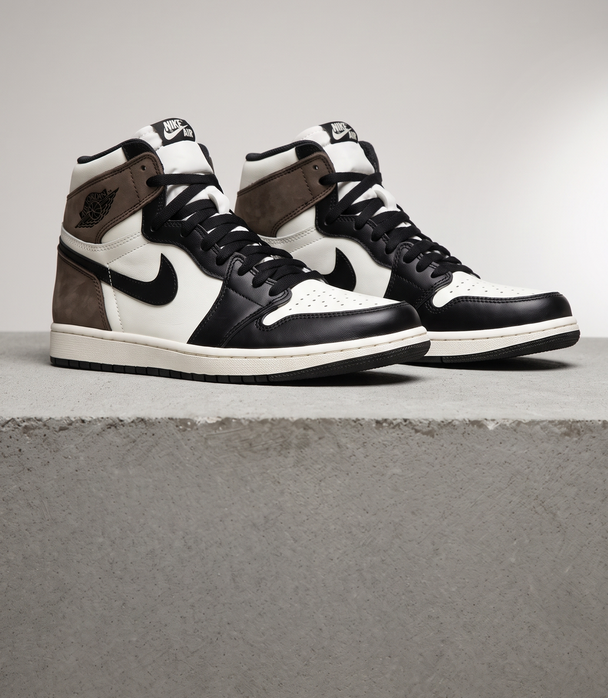 Air Jordan 1 Retro High Dark Mocha, three-quarter front view of the pair