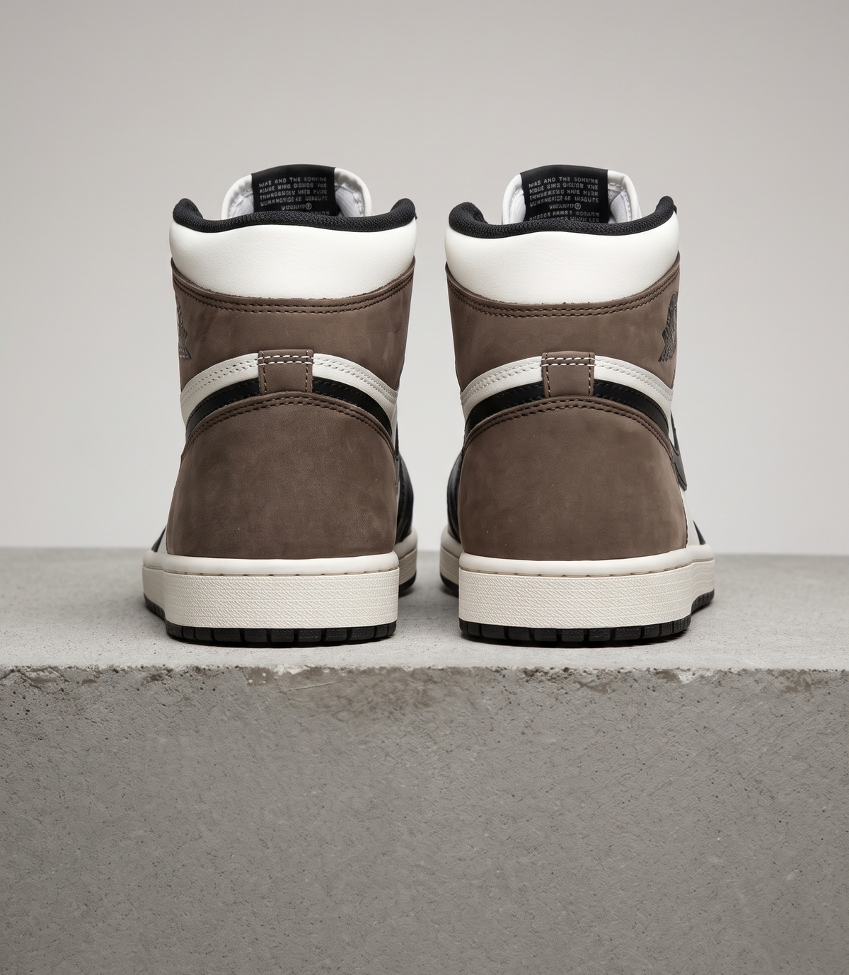 Air Jordan 1 Retro High Dark Mocha, heel view with mocha suede panels