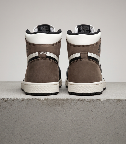 Air Jordan 1 Retro High Dark Mocha, heel view with mocha suede panels