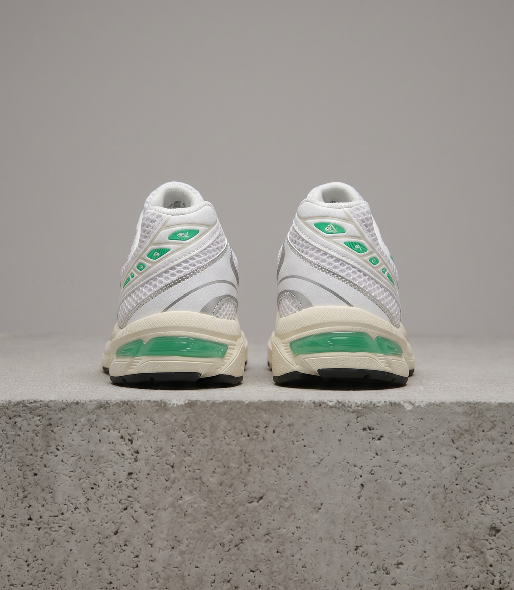 Asics Gel-1130 White Malachite Green, heel close-up view