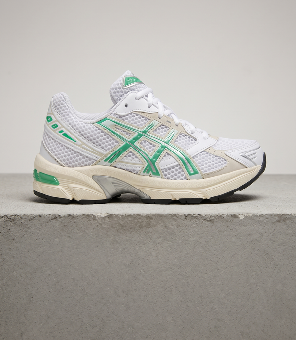 ASICS Gel-1130 White Malachite Green, side profile studio photograph
